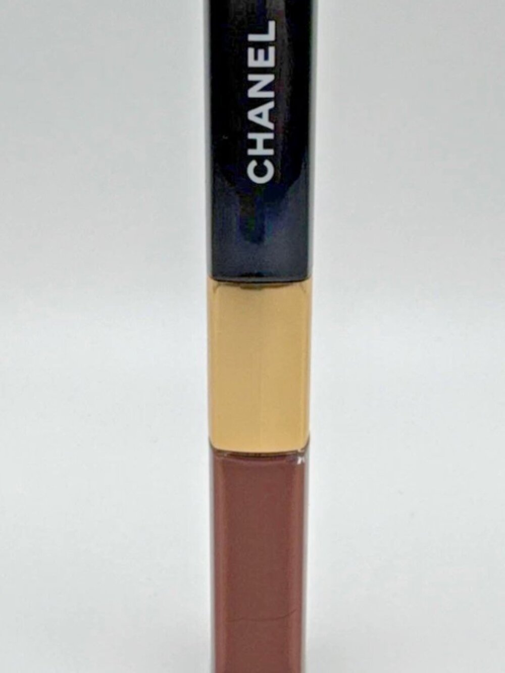 Chanel LE ROUGE DUO ULTRA TENUE Ultrawear Liquid Lip Color ~ 182 LIGHT BROWN